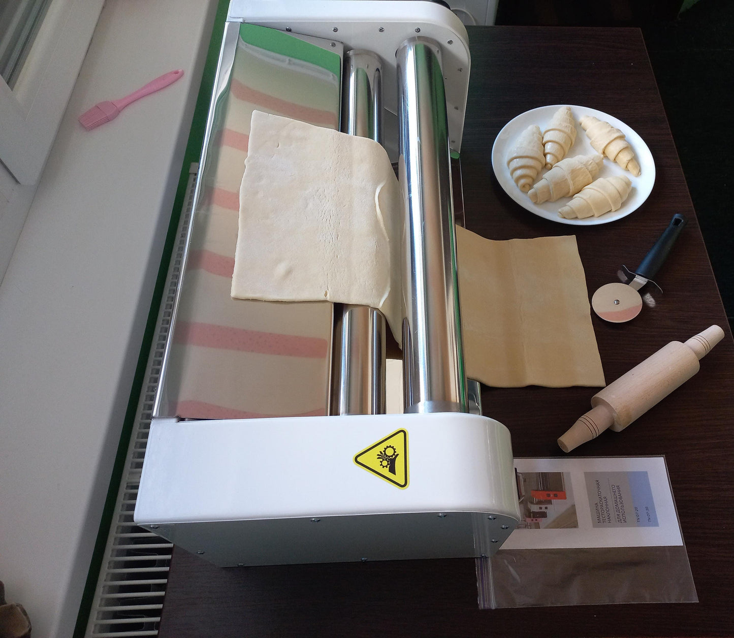 Professional electric dough sheeter machine 19,7 inch (50cm) 220 or 110 volt, stainless steel, pasta pizza roller machine for bakery & pastry