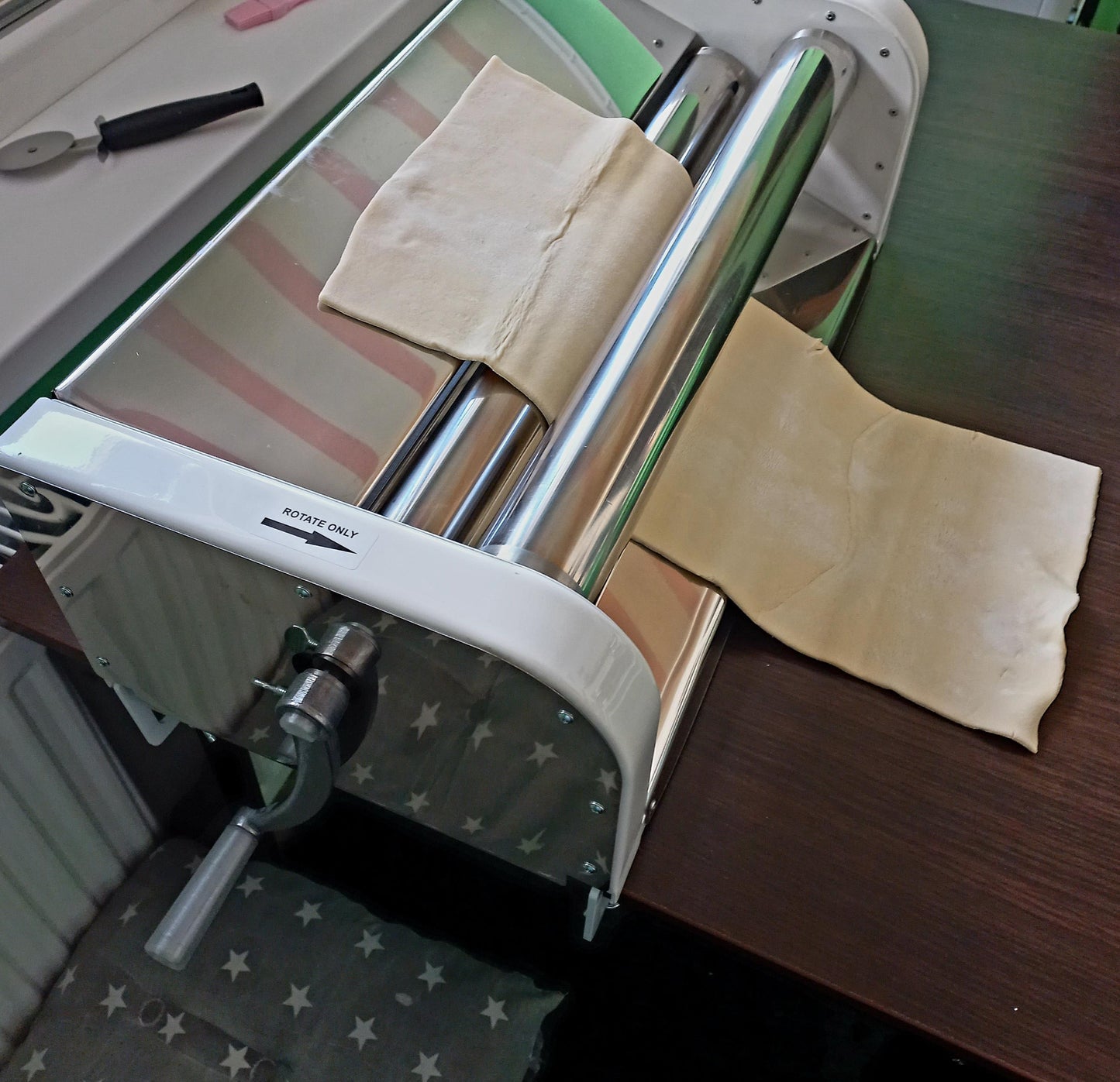 Small dough roller machine manual 15.7"(40cm) gift mother-grandma, pasty sheeter, kitchen appliances, pizza-pasta making, baking tools